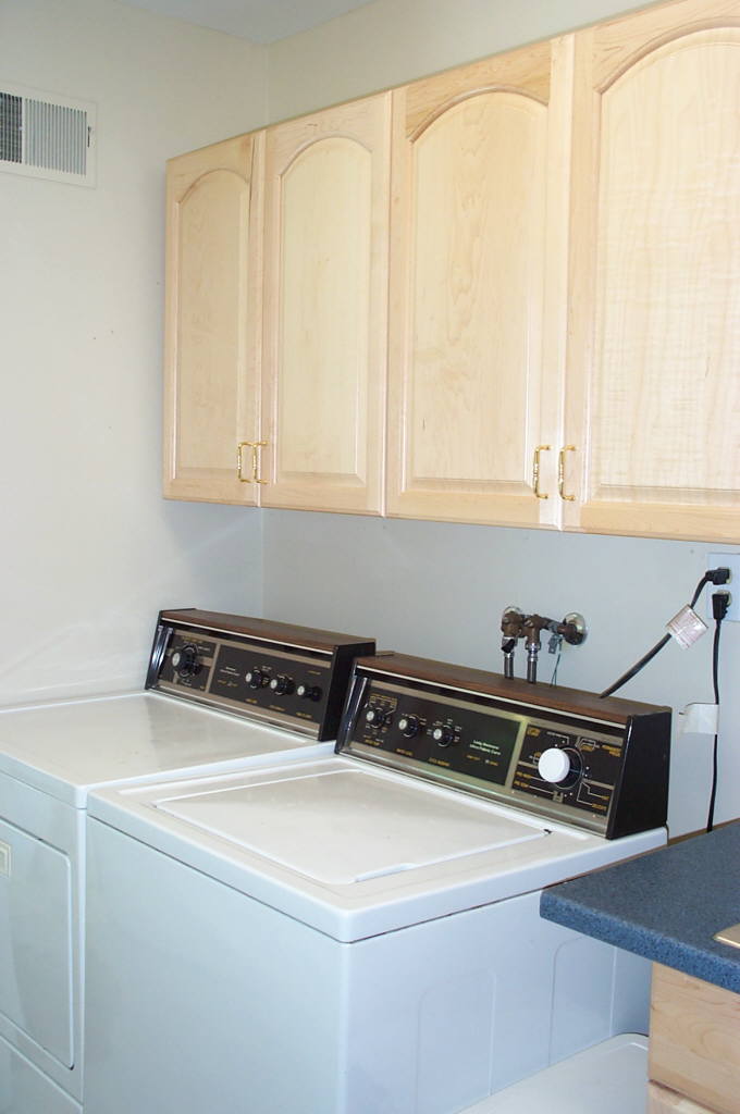 2004Laundryroom